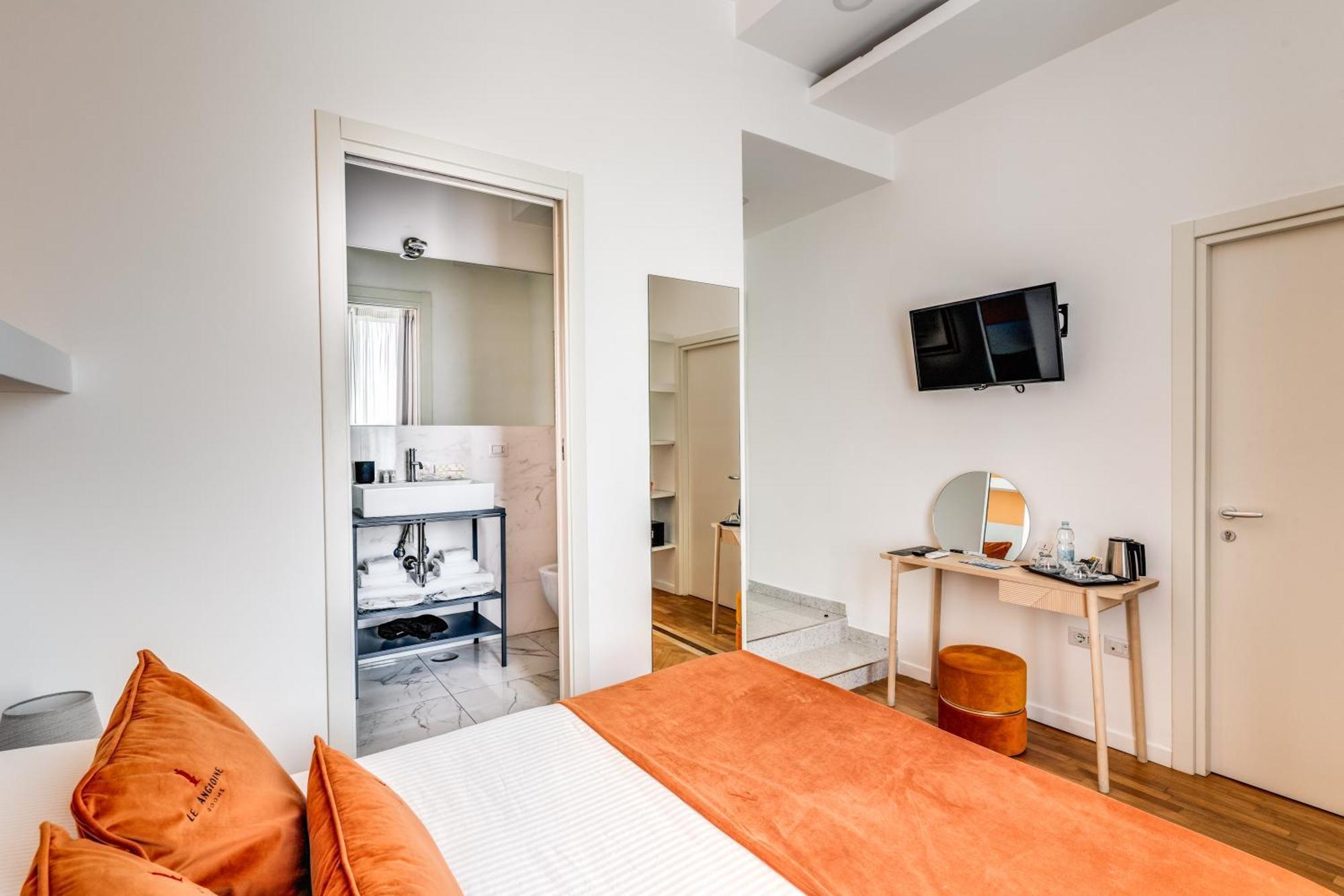 Le Angioine Rooms Neapol Zewnętrze zdjęcie